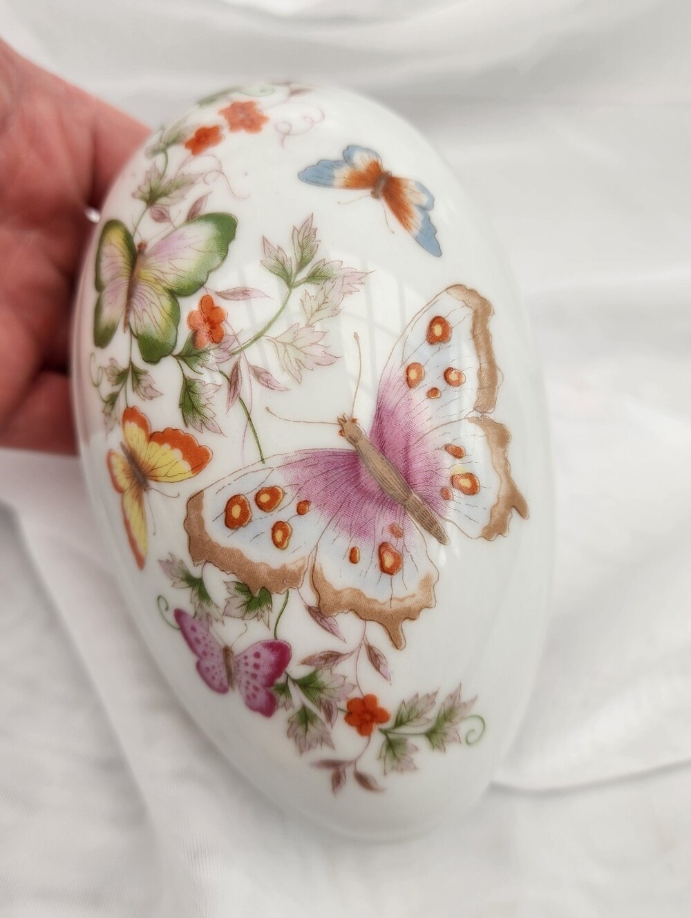 VTG Butterfly Moth Trinket Box 1974 Easter 5 1/2” Egg Shape Floral Porcelain